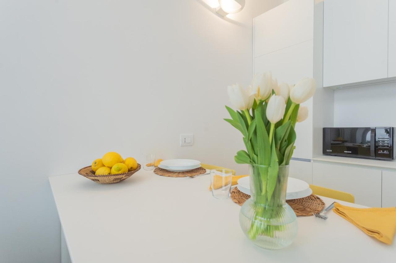 A Step From The Lake Apartment By Rent All Como Luaran gambar